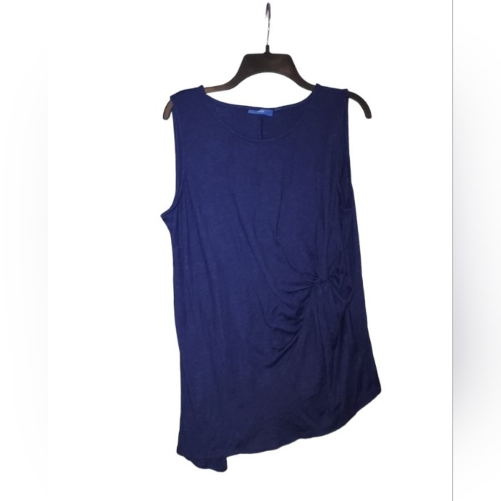 Apt 9 navy tank top knotted on side